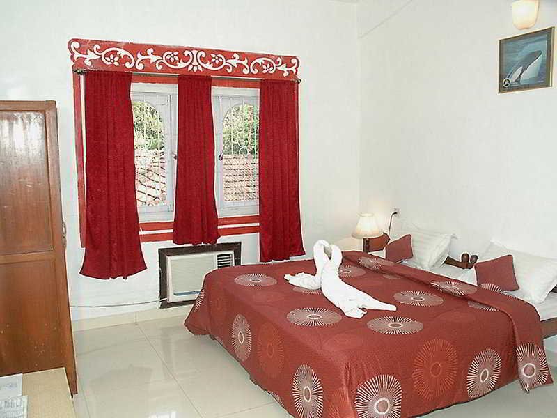 Фото Paradise Village Beach Resort