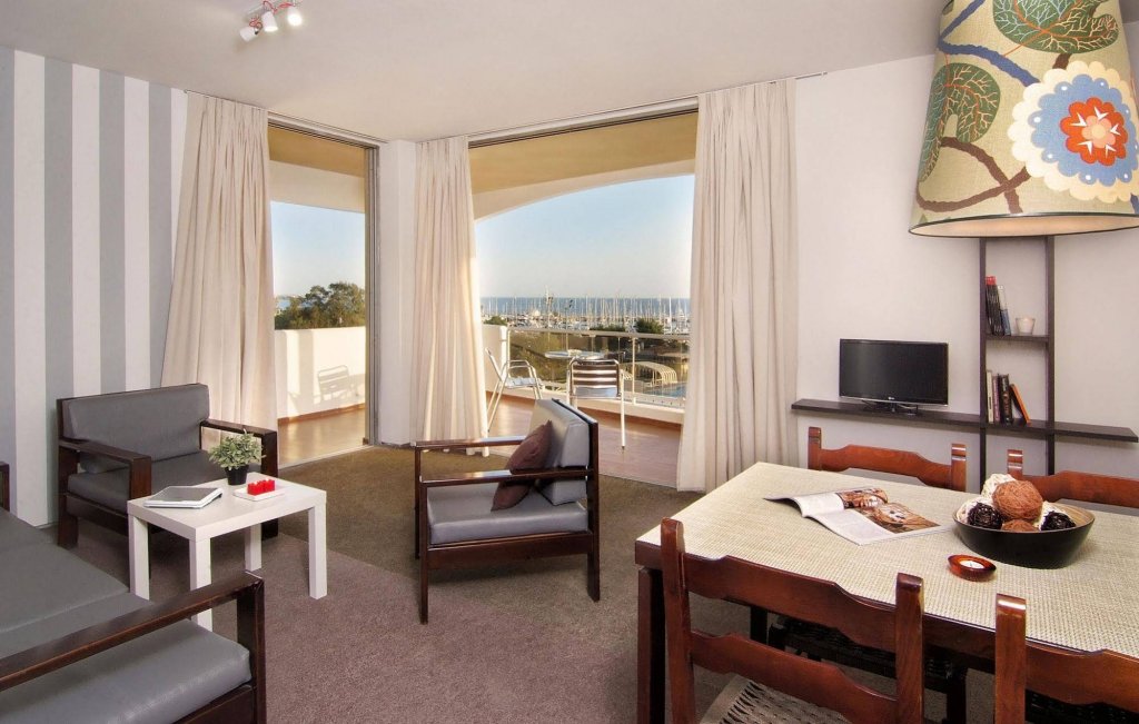Фото Marina Alimos Hotel Apartments