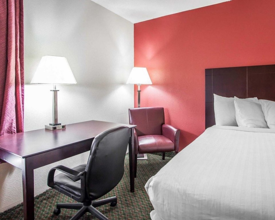 Фото Comfort Inn & Suites Wyomissing/Reading
