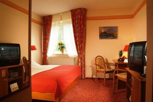 Фото NordWest-Hotel Am Badepark