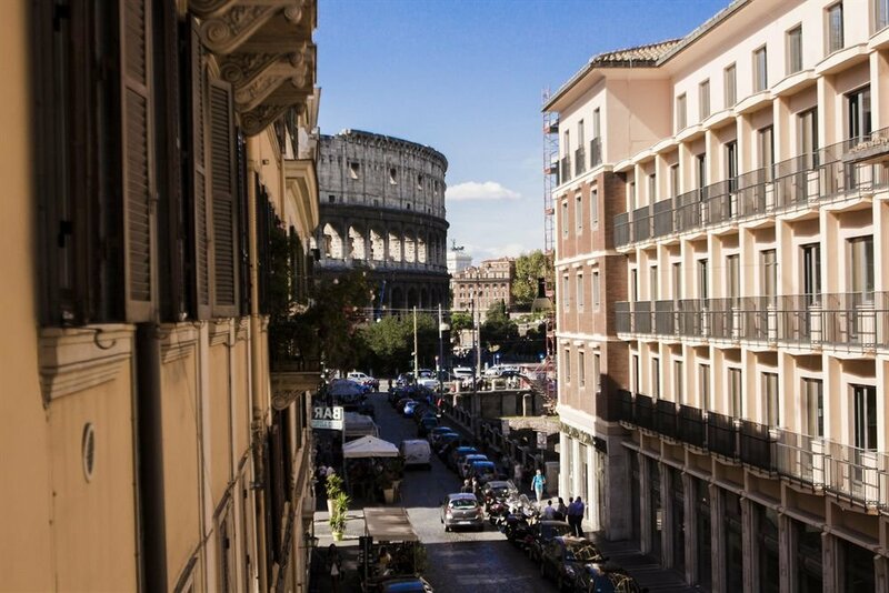 Гостиница Colosseo view Suite в Риме