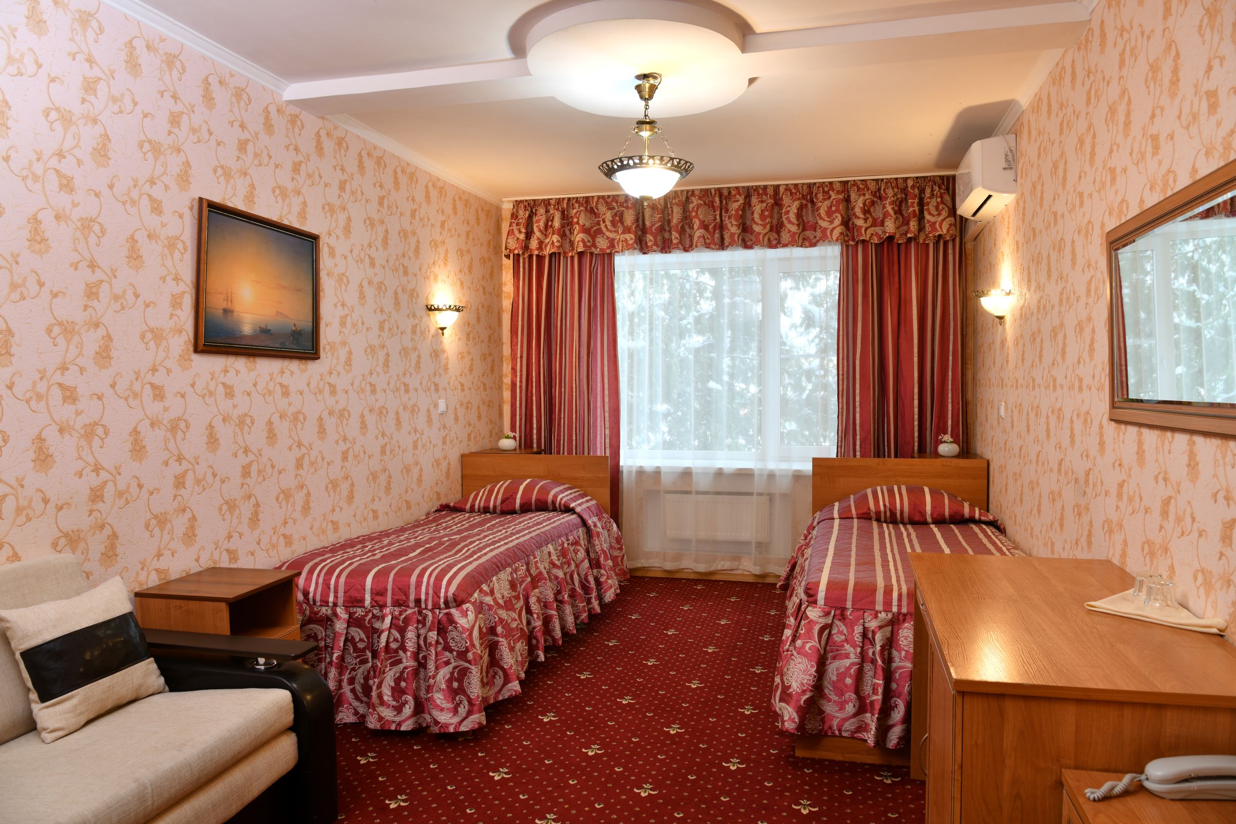 Фото отеля 2