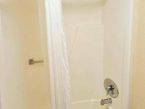 Гостиница Americas Best Value Inn - Mentor в Менторе