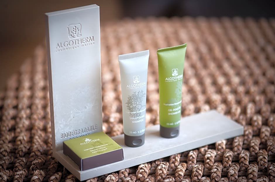 Фото The Hampshire Hotel