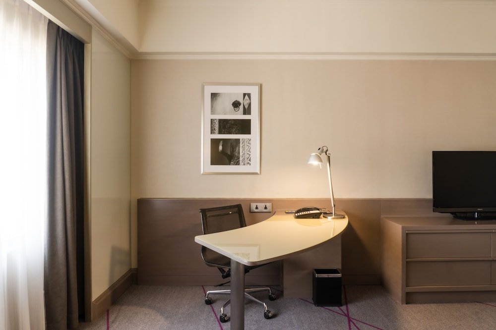 Фото Crowne Plaza Bangkok Lumpini Park, an Ihg Hotel