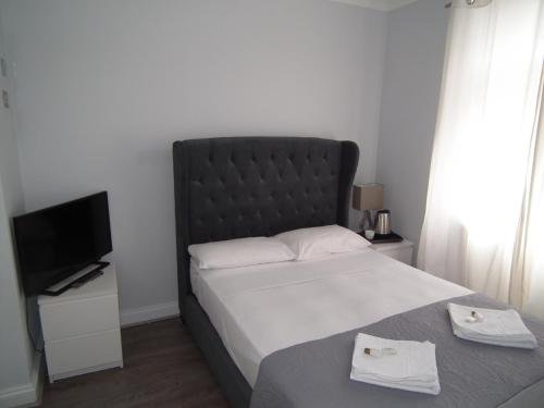 Фото The Cameron Hotel