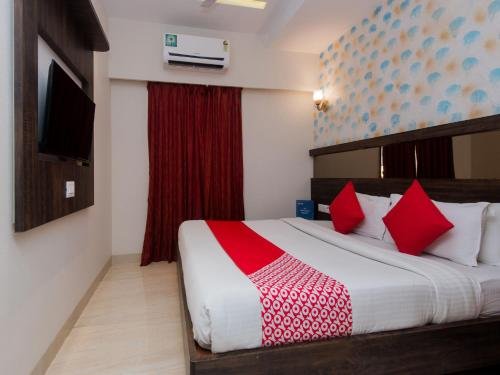 Фото Oyo 10650 Hotel Lotus Residency