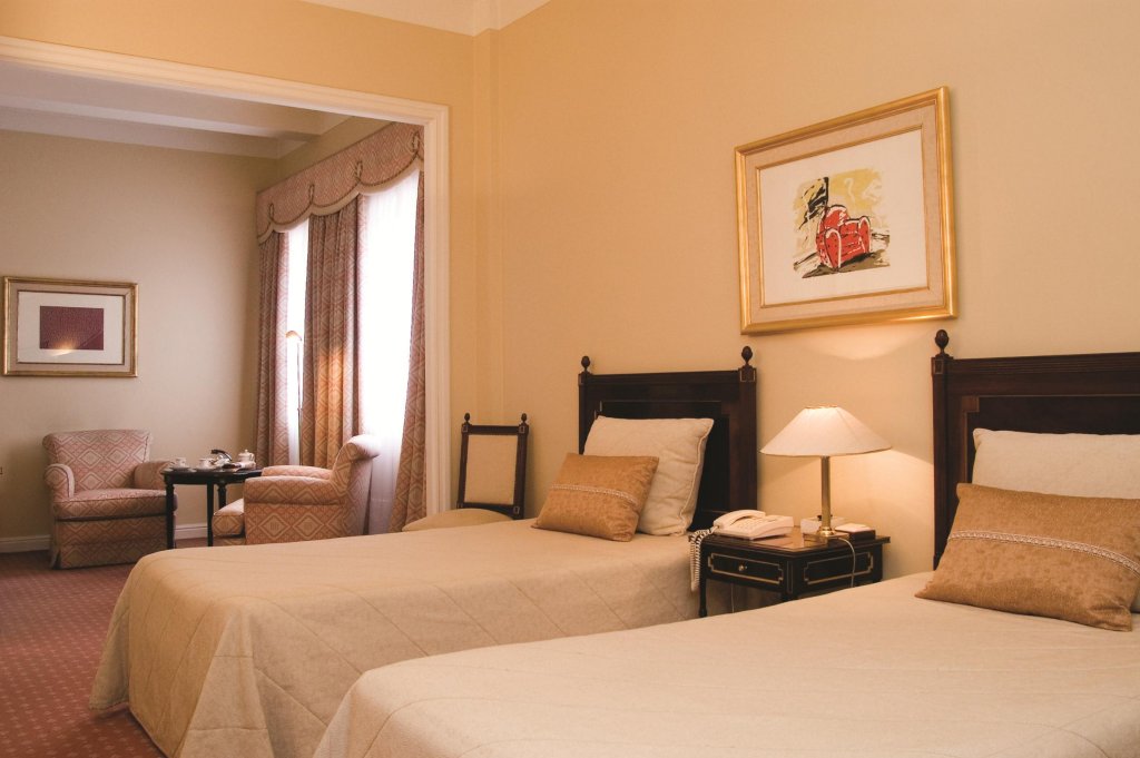 Фото Small Luxury Hotels of the World - Hospes Infante Sagres Porto