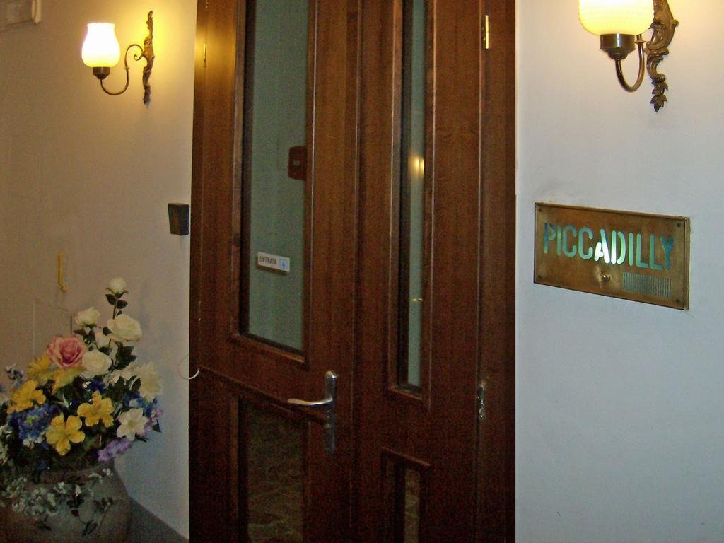 Фото Hotel St. James