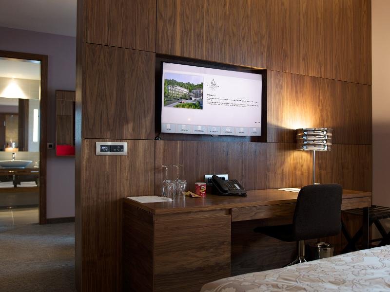 Фото Atlantida Boutique Hotel