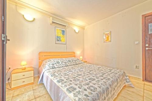 Фото Guest House Jolanda