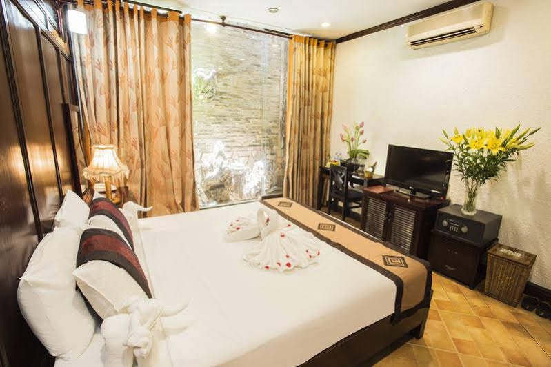 Фото Impressive Boutique Hotel