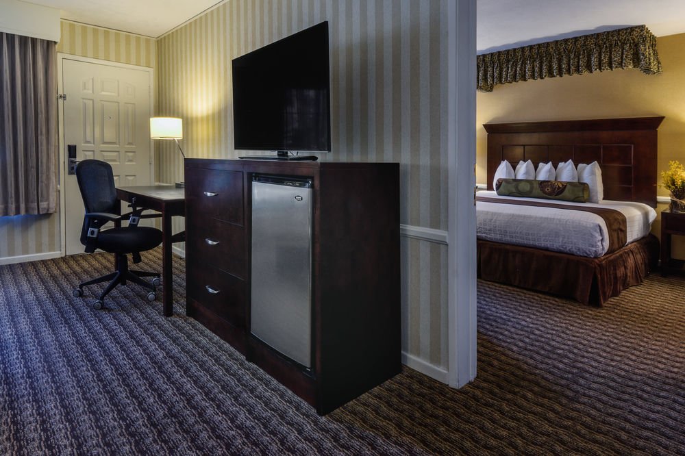 Фото Best Western Plus Carriage Inn