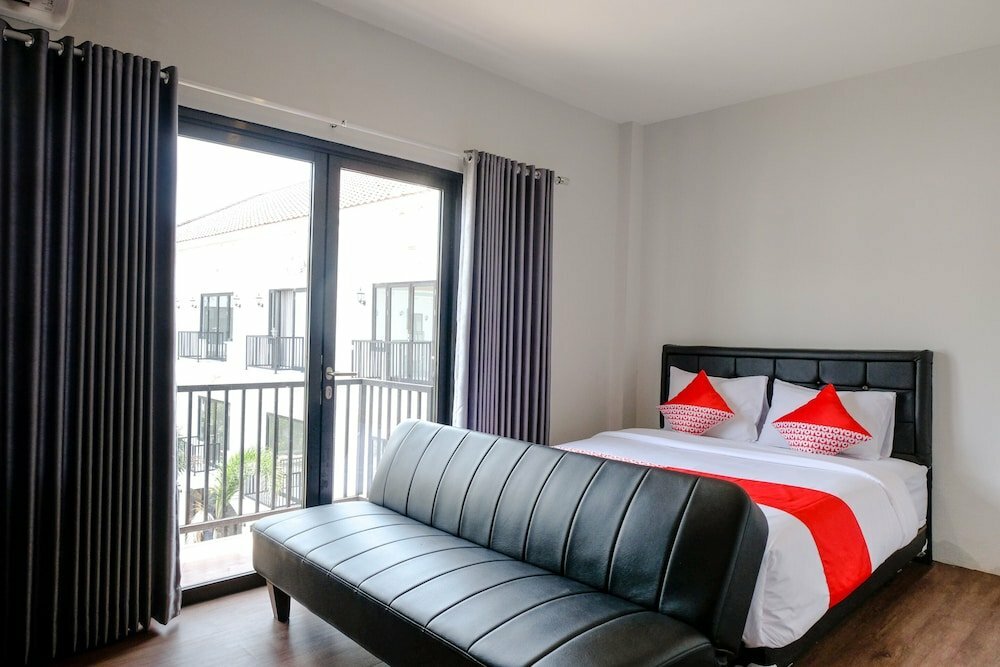 Hotel Oyo 1352 Jember Town Square Residence, Jember, photo