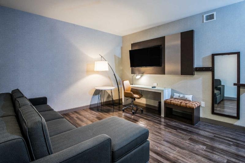 Фото Cambria Hotel Phoenix Chandler - Fashion Center