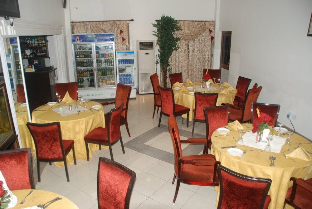 Фото MJ Grand Hotel