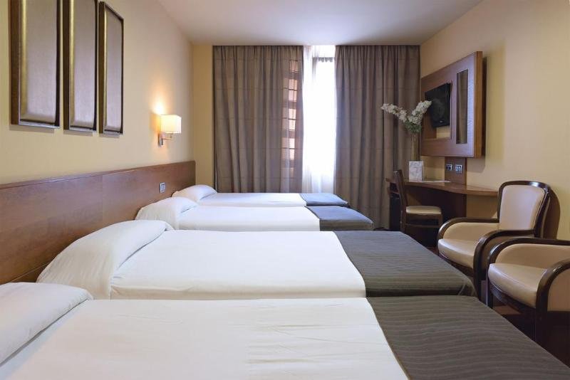 Фото Hotel Sterling