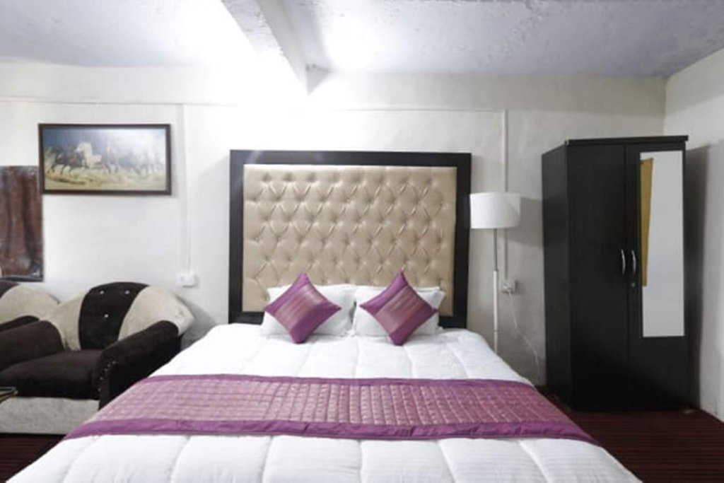 Фото Hotel Kausani Retreat