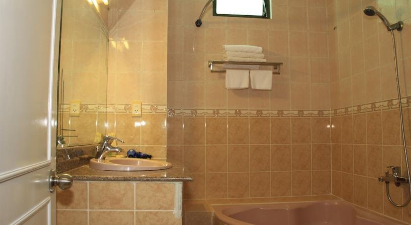 Фото Ha Noi Hotel