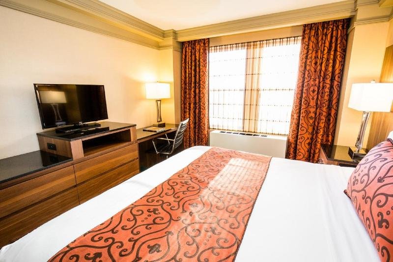 Фото The Belvedere