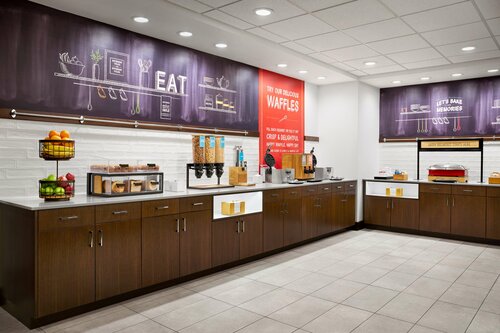 Внешний вид отеля Hampton Inn & Suites West Haven в Уэст-Хейвене, фото 3