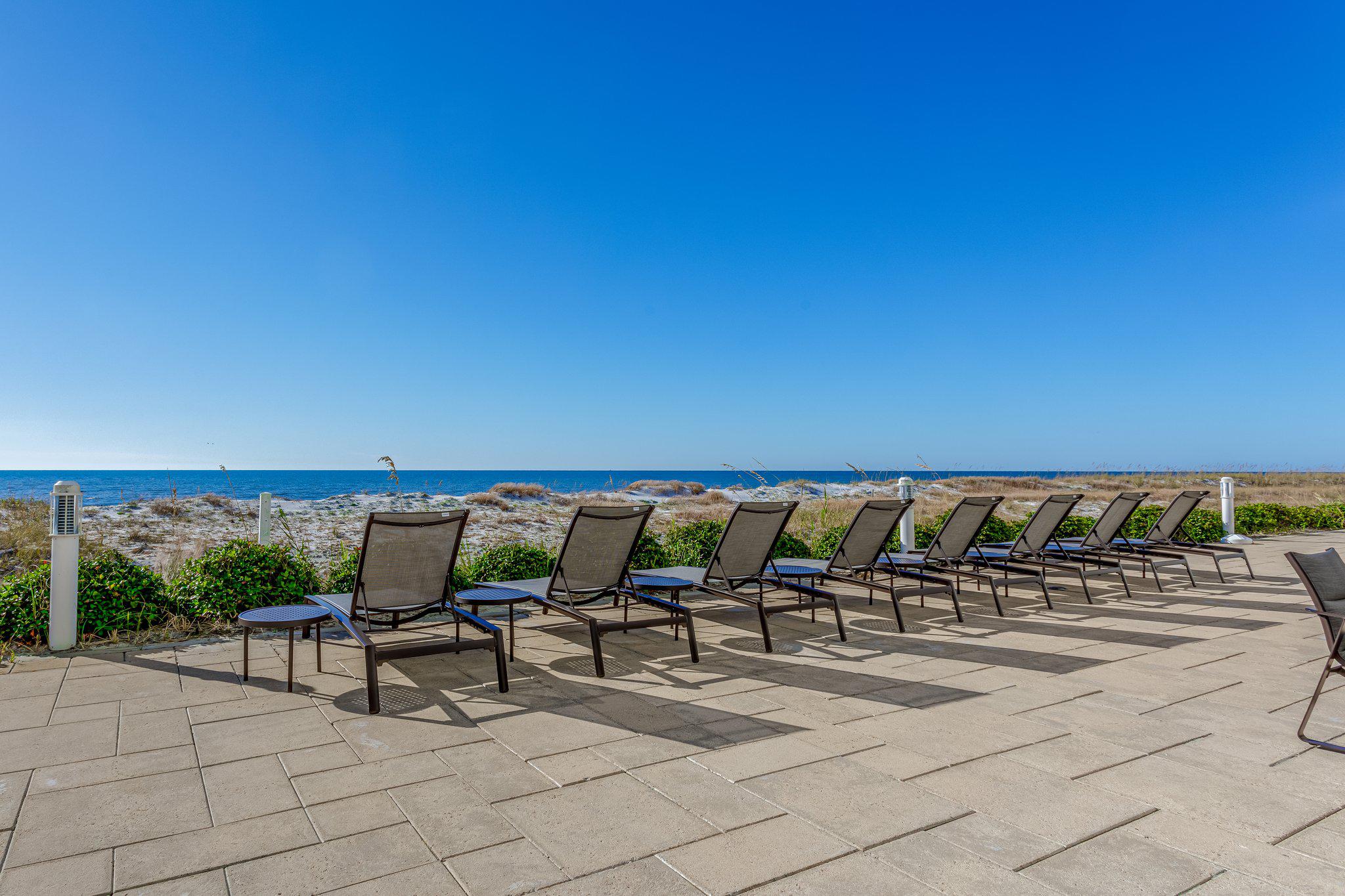 Фото Holiday Inn Express Pensacola Beach, an Ihg Hotel