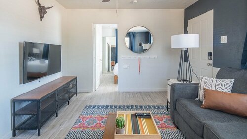 Жильё посуточно WanderJaunt - Margo - 1br - Central Phx в Финиксе