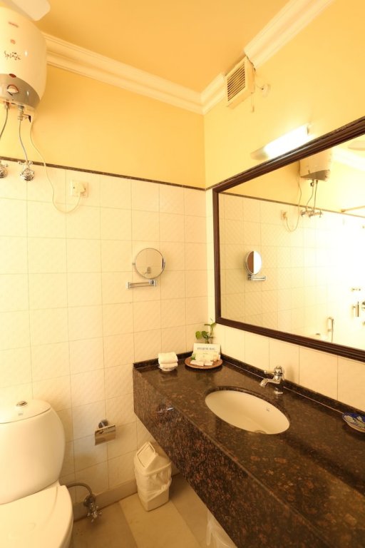 Фото The Lindsay