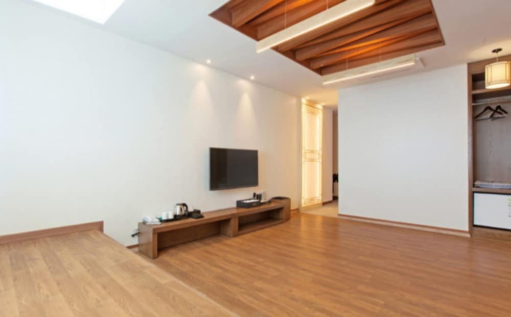 Фото The Stay Hostel