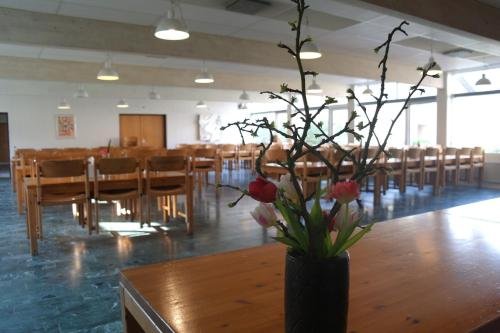 Фото Emmaus Hostel