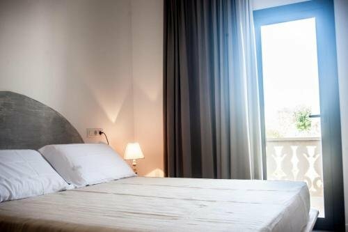 Гостиница Hostal Bon Sol на Форментере