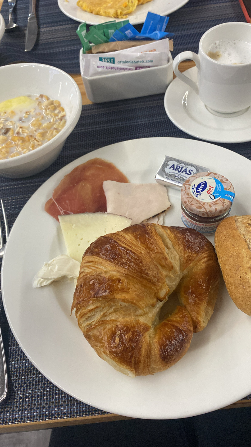 Фото Отель Catalonia Park Güell