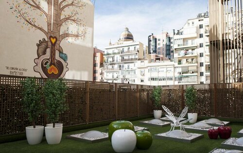 Внешний вид отеля Apartosuites Jardines de Sabatini в Мадриде, фото 2