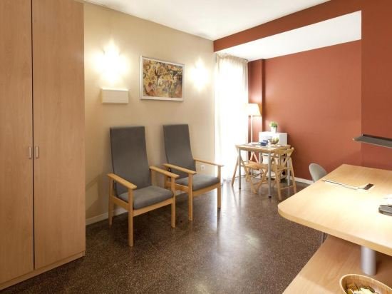 Фото Residencia Universitaria La Ciutadella