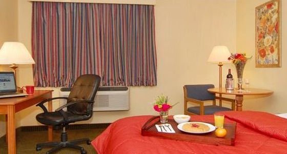 Фото Days Inn by Wyndham Runnemede Philadelphia Area