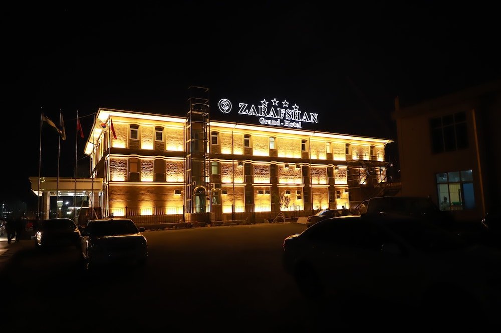 Фото Zarafshan Grand Hotel