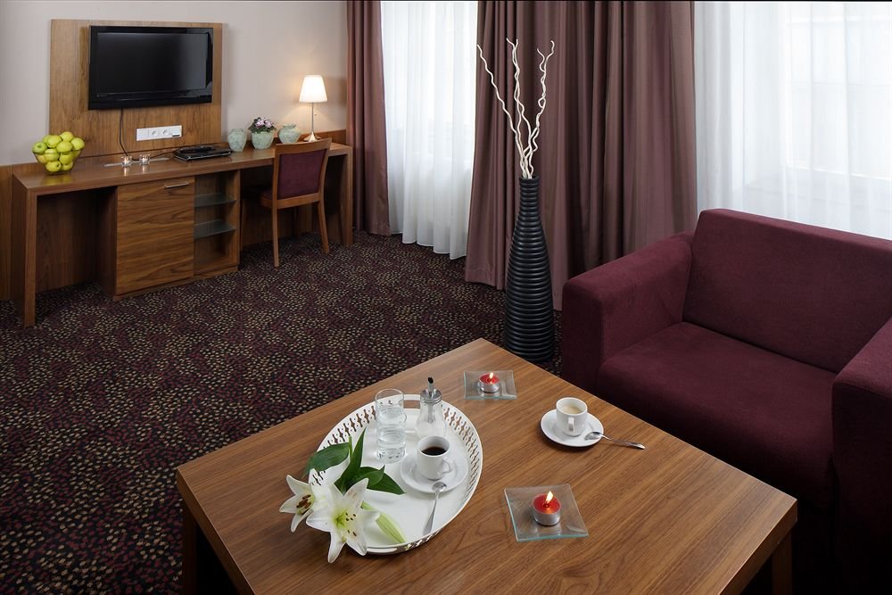 Фото 1. Republic Hotel