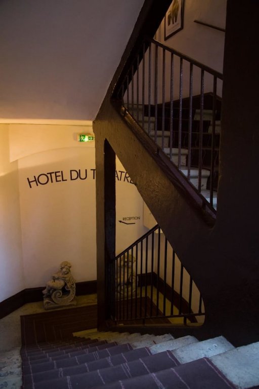 Фото Hotel du Theatre