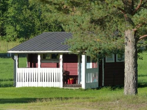 Гостиница Bjorkebo Camping в Лене Вермланд