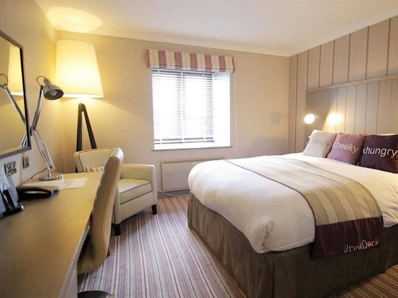 Фото Village Hotel Nottingham