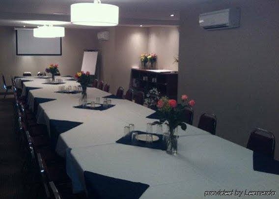 Фото Hôtel Le Versailles