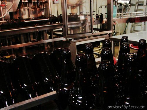 Внешний вид отеля Howe Sound Inn & Brewing Company в Скуамише, фото 2