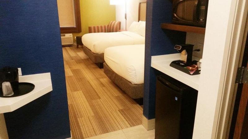 Фото Holiday Inn Express & Suites Pahrump, an Ihg Hotel