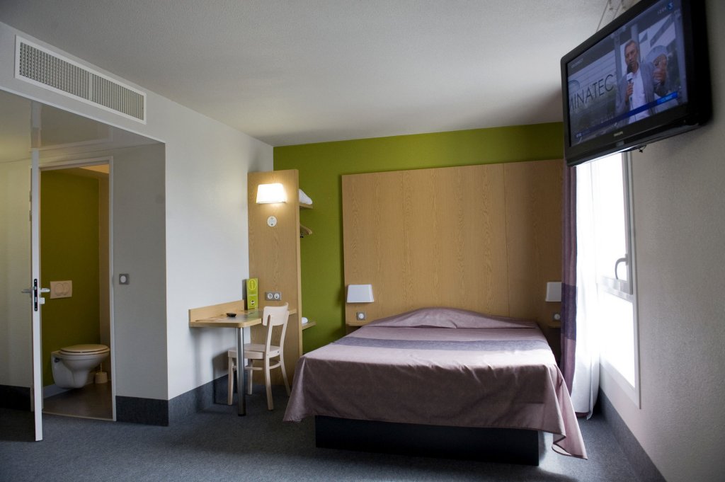 Фото B&b Hotel Grenoble Centre Alpexpo