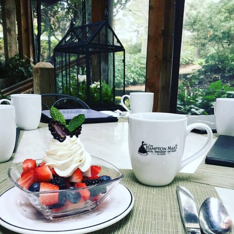 Фото Hampton Maid Motel