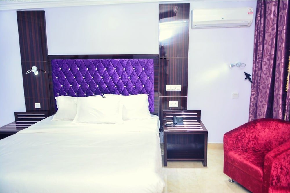 Фото Starview Palace Hotel