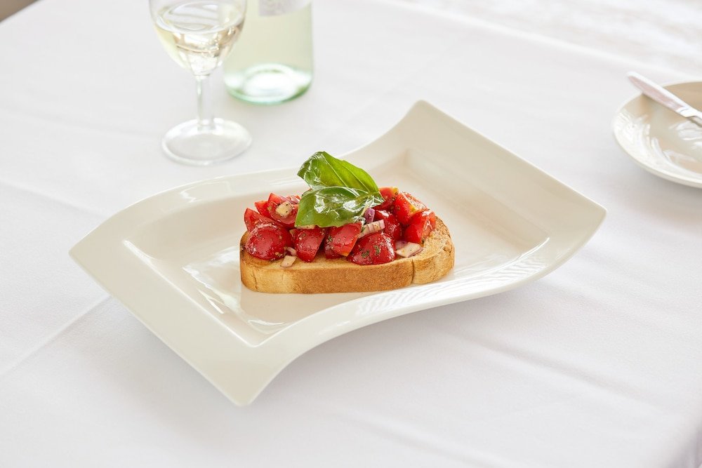 Фото Alma Lodge Hotel