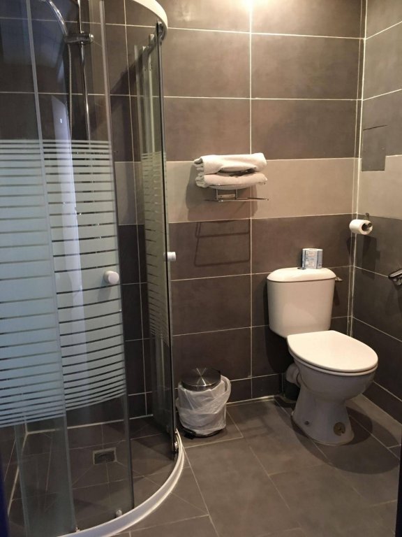 Фото Tipi Hôtel