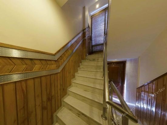 Фото Wood Castle