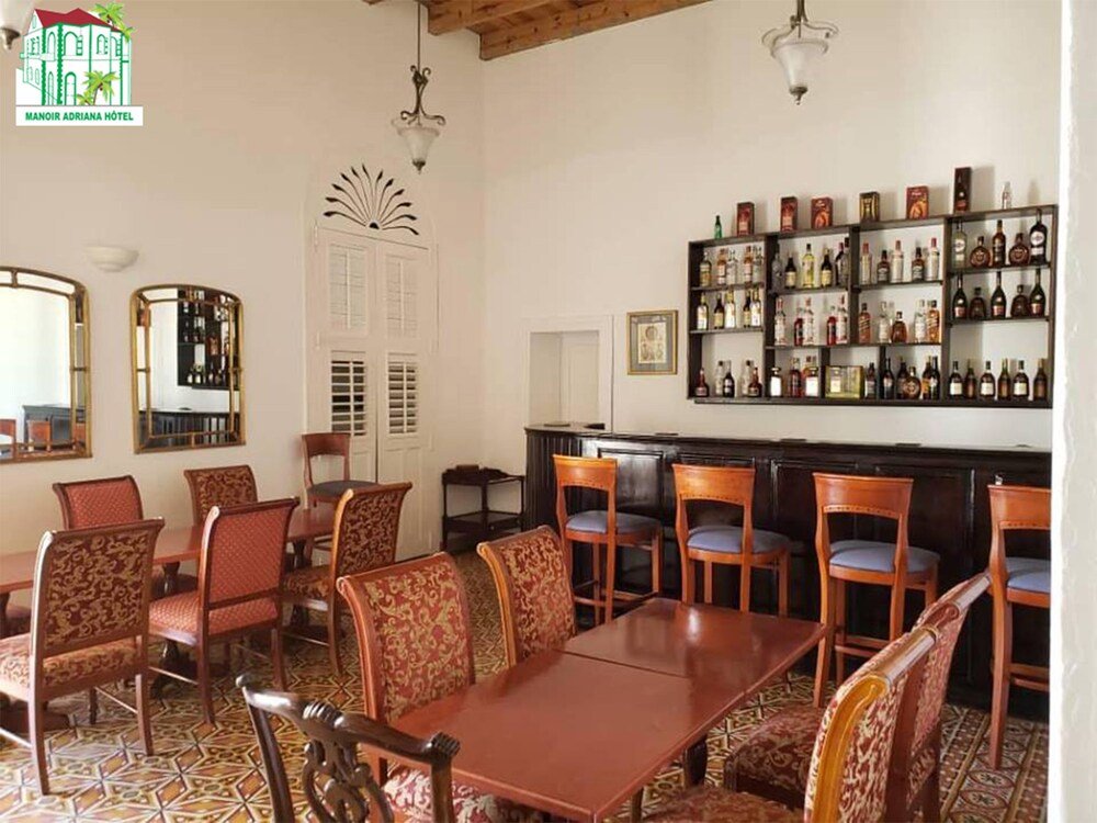 Фото Manoir Adriana Hotel